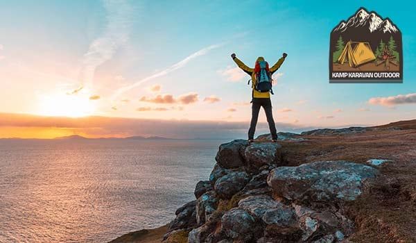 Kamp Outdoor ve Dağcılık. Karavan Gezileri ve Doğa Yürüyüşleri